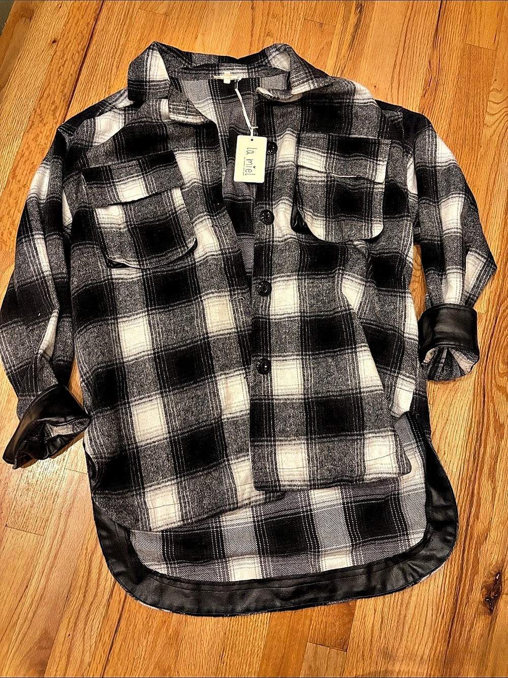 la miel Plaid Jacket in Black & White Size Medium NWT